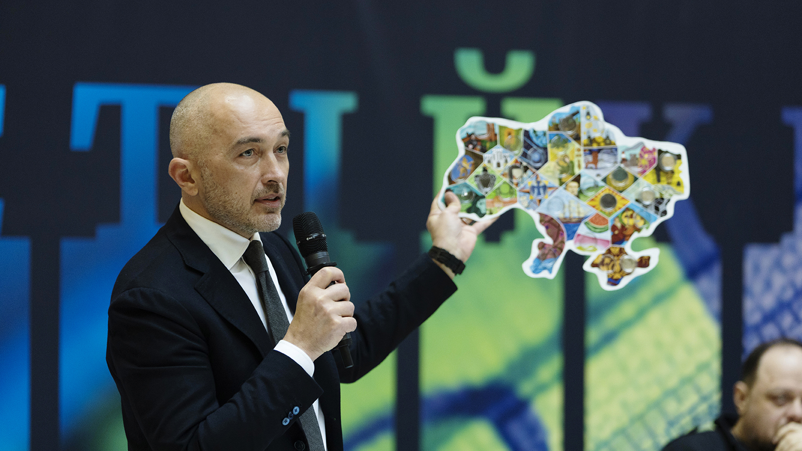 We Are Strong. We Are United – New Circulation Commemorative Coins Celebrating Unity and Indivisibility of Ukraine (3)